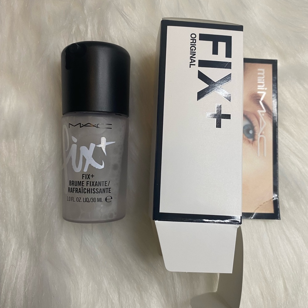 Mini MAC Prep + Prime Fix+ Primer and Setting Spray